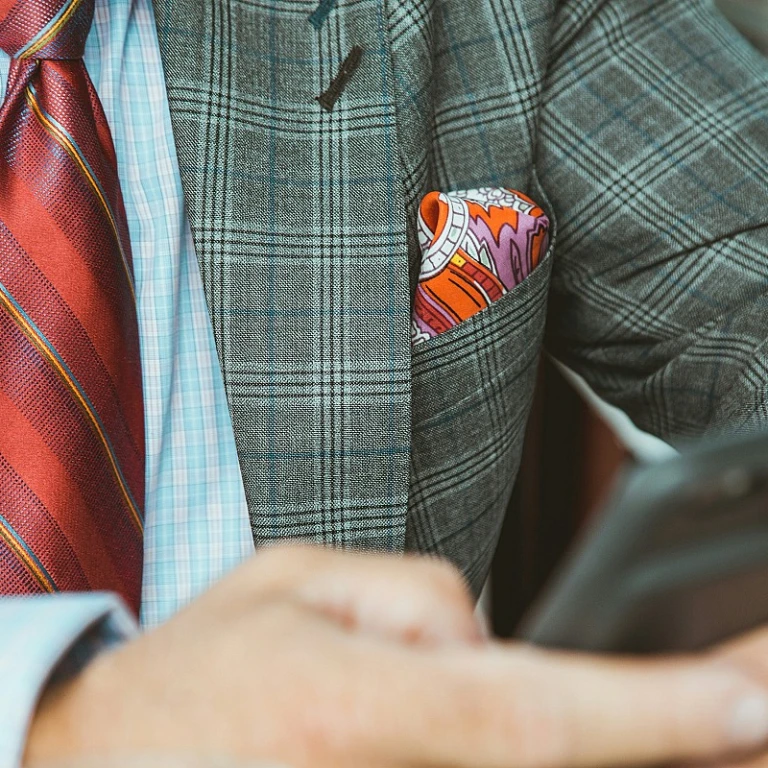 Comment rédiger un discours de témoin de mariage humoristique