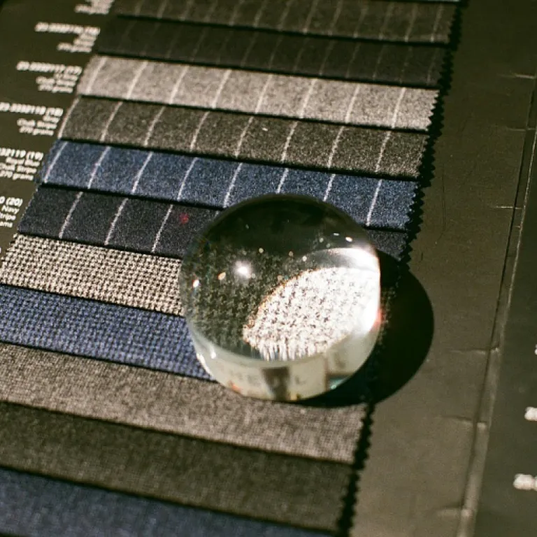 L'élégance du t-shirt brodé pour homme